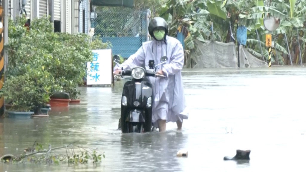台湾广泛地区暴雨。路透社
