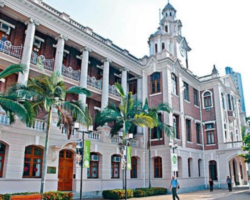 香港大學。