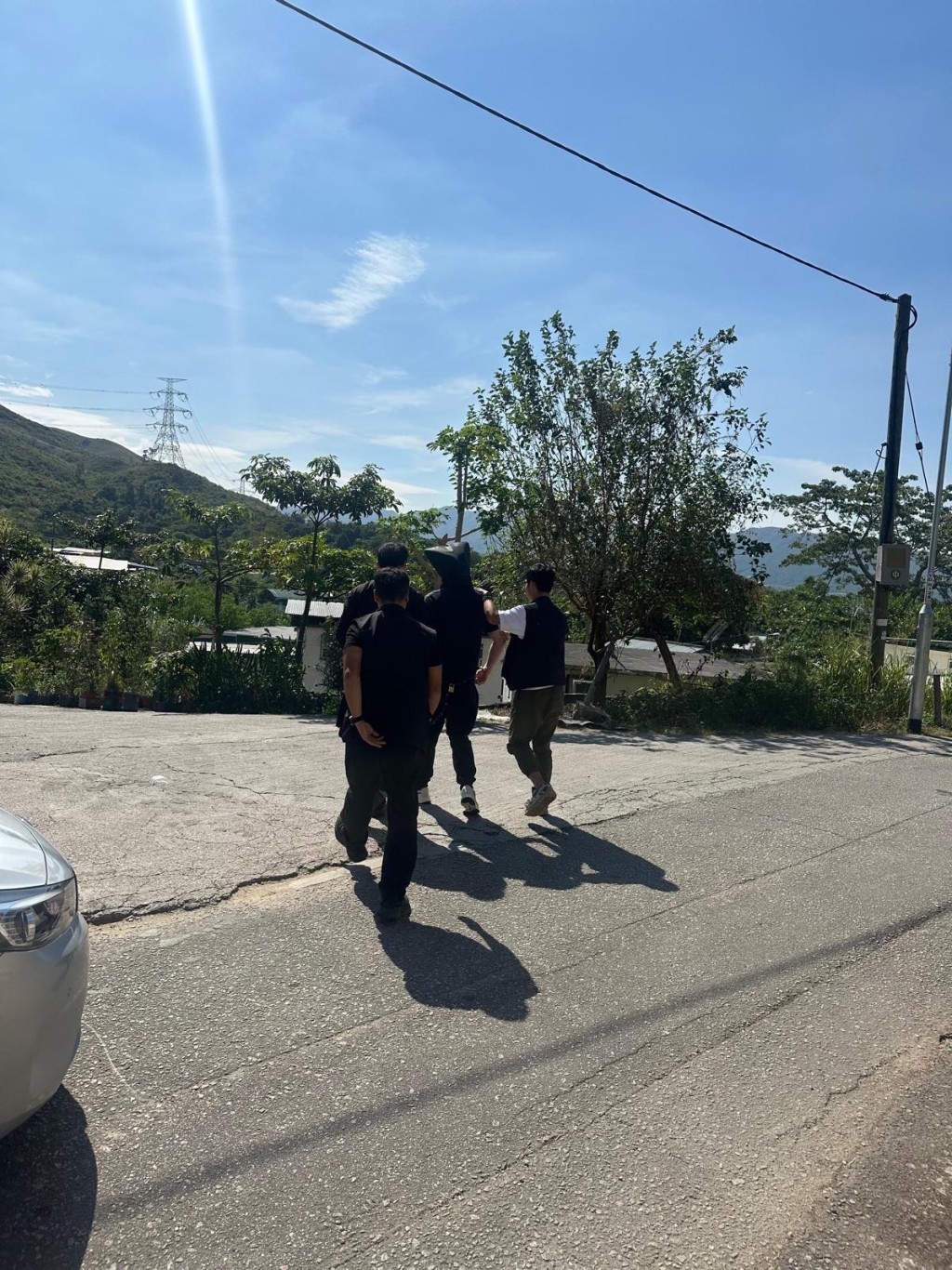 行動中，警方共拘捕5人。警方提供