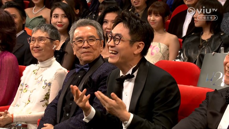 刘嘉玲笑指最佳男主角候选人大鹏在帅方面“差啲啲”。
