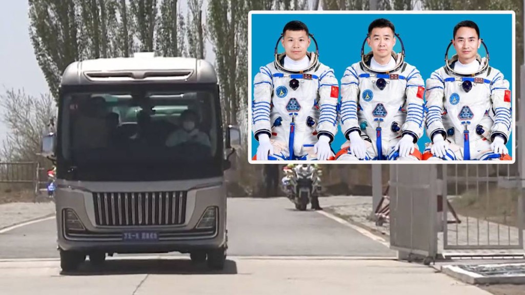 神舟二十號載人飛船今日升空，航天員前往發射塔。航天員陳冬（中）、陳中瑞（右）、王傑。央視截圖