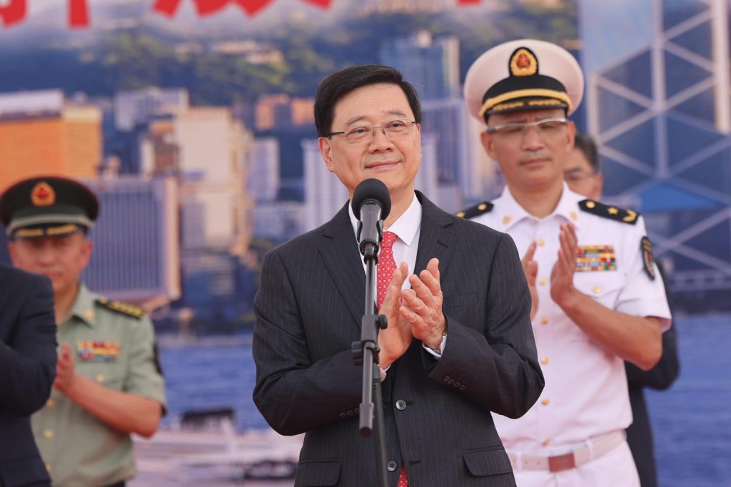 行政長官李家超出席在昂船洲軍營舉行歡迎儀式。李家超FB圖片