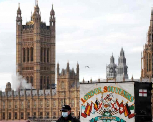 英國再創疫情爆發以來單日新高。AP