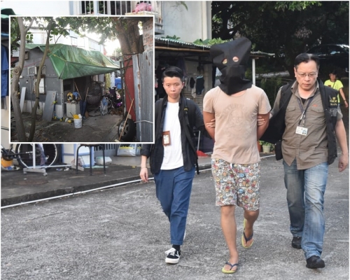 保母的同居男友被捕,並帶返現場村屋調查。