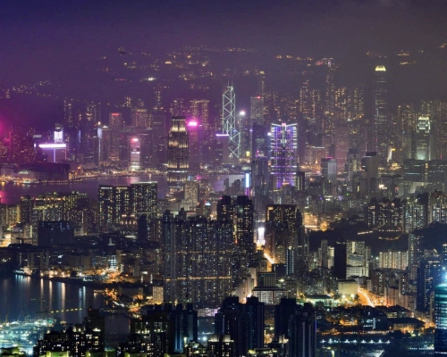 多座建築物響應「地球一小時」活動。