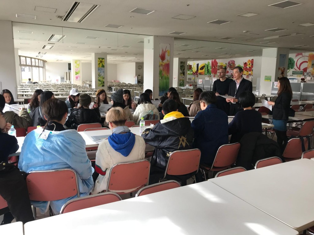 Serena曾到日本東京文化學園大學進行交流活動。 Serena曾到日本東京文化學園大學進行交流活動。