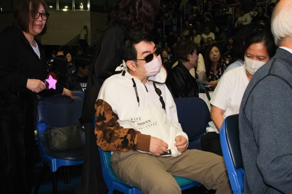 黎姿的弟弟黎嬰 黎姿的弟弟黎嬰