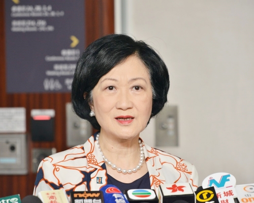 葉劉淑儀指,大部分政治助理是政府的過客,而且表現參差。資料圖片