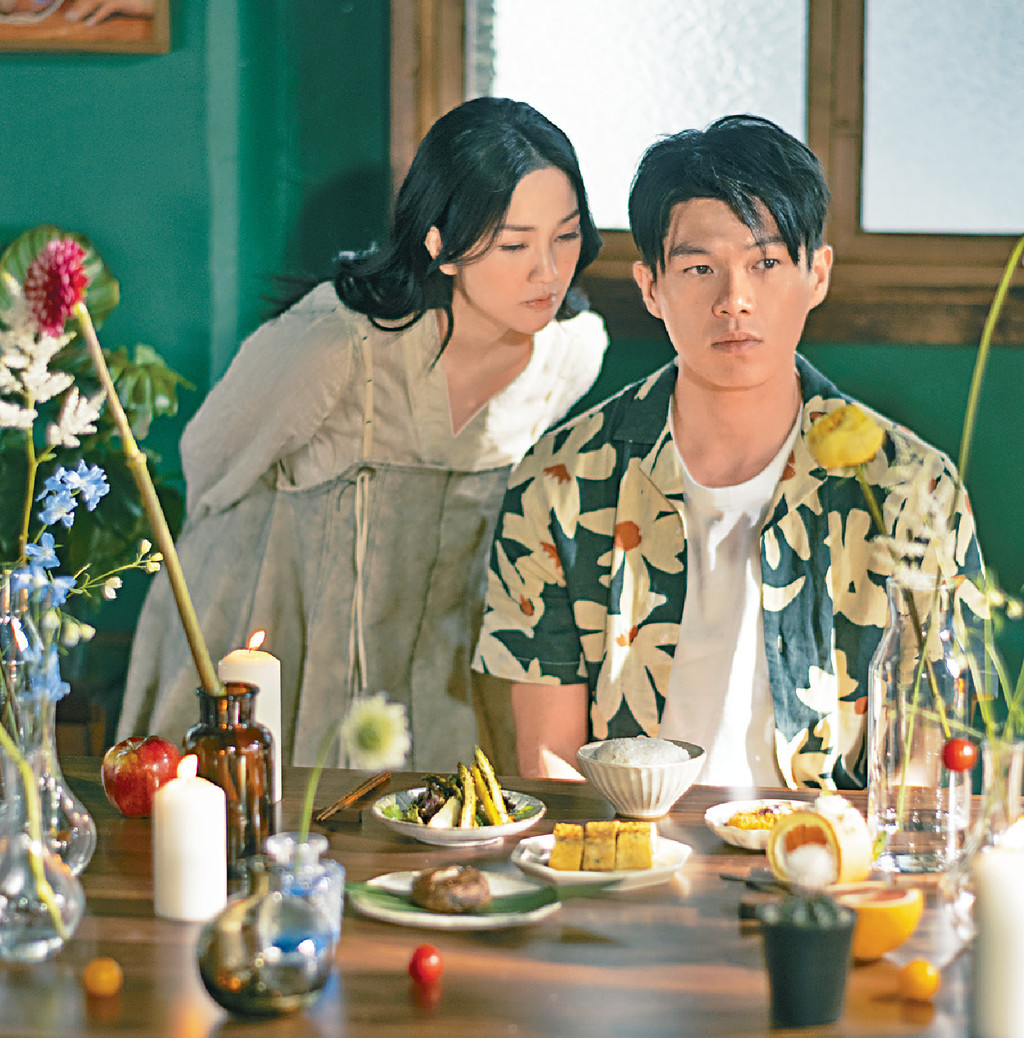 ■Kay在《离不开》MV饰演Will的「The Mind」，帮助他走出情伤。
