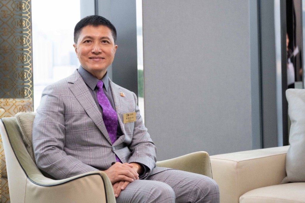 陳主席承諾以「弘善為國 ‧ 以愛為基」為使命，克盡所能，凝聚各界力量，同心建設關愛共融的香港。