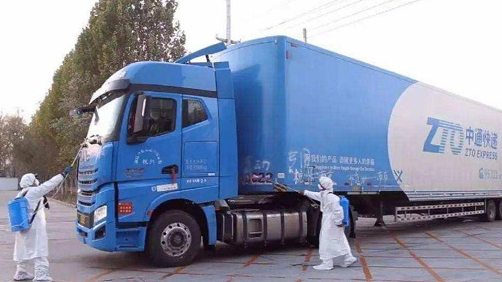 運輸署周一發現20名跨境貨車司機初步陽性。資料圖片