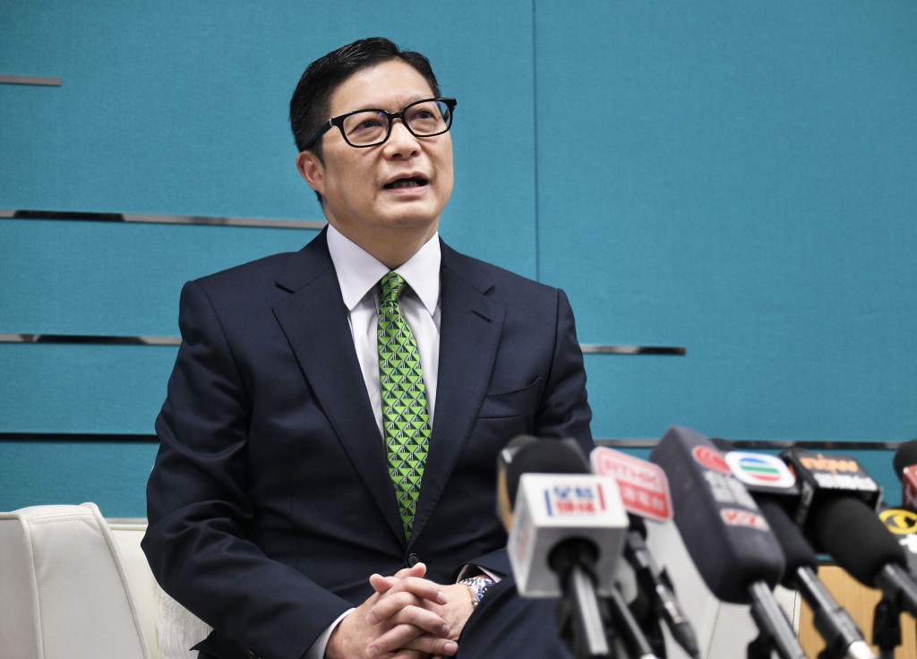 鄧炳強表示,本港今年1月至9月的總體罪案數字為66,585宗,與去年同期下降約4.9%。資料圖片 鄧炳強表示,本港今年1月至9月的總體罪案數字為66,585宗,與去年同期下降約4.9%。資料圖片