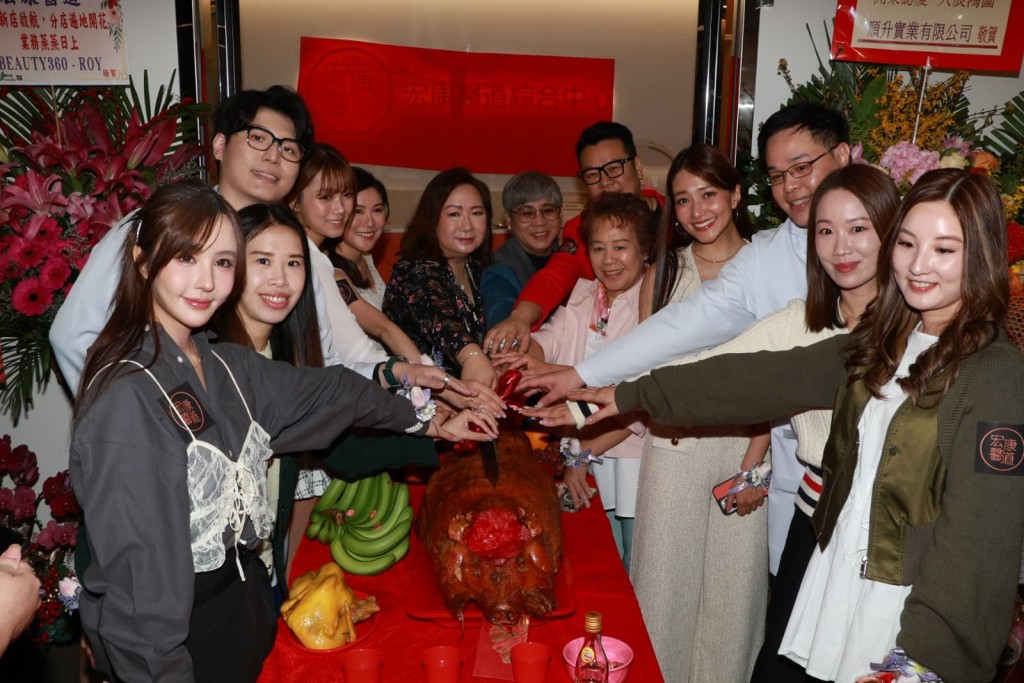 范明熙（左）最近失眠，皆因做歌壓力好大。