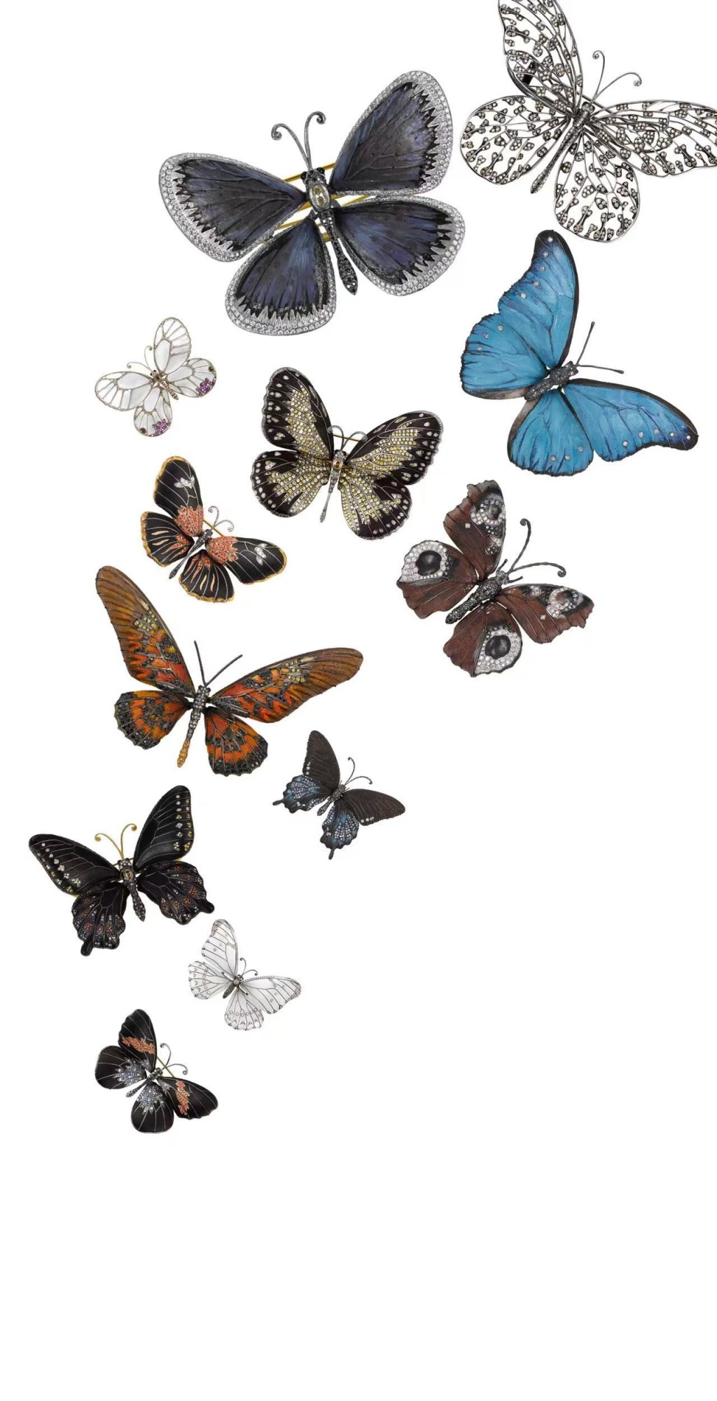 Dickson著名的《庄周梦蝶》系列，选取不同的木素材如巴西孪叶苏木、酸枝木、花梨木、黄檀木等，搭配丰富多姿的宝石，塑造翅膀斑兰的各式蝴蝶。
