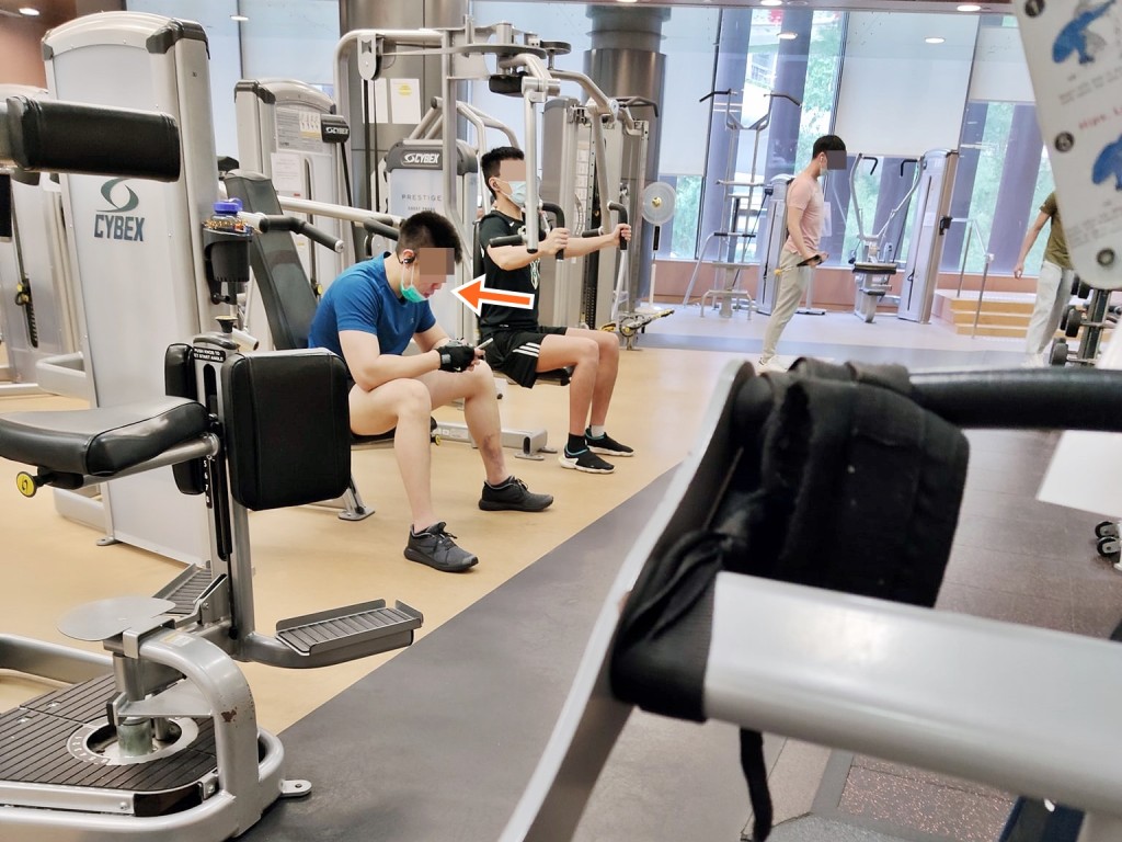 有市民健身時涉違口罩令。Facebook群組「將軍澳討論區」圖片