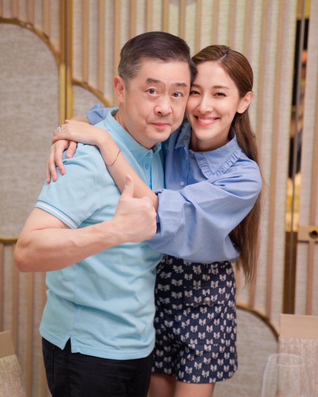 Grace盡孝道,為爸爸慶祝生日。