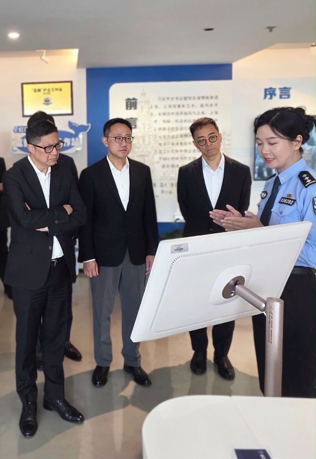 鄧炳強正聯同六大紀律部隊首長在上海進行考察。鄧炳強FB圖片