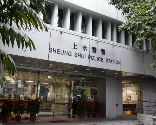上水警署懷疑被縱火。資料圖片