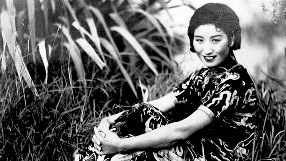 从画报封面美女到国家英烈，郑苹如的惊心动魄短暂人生路（1940年前照片）。