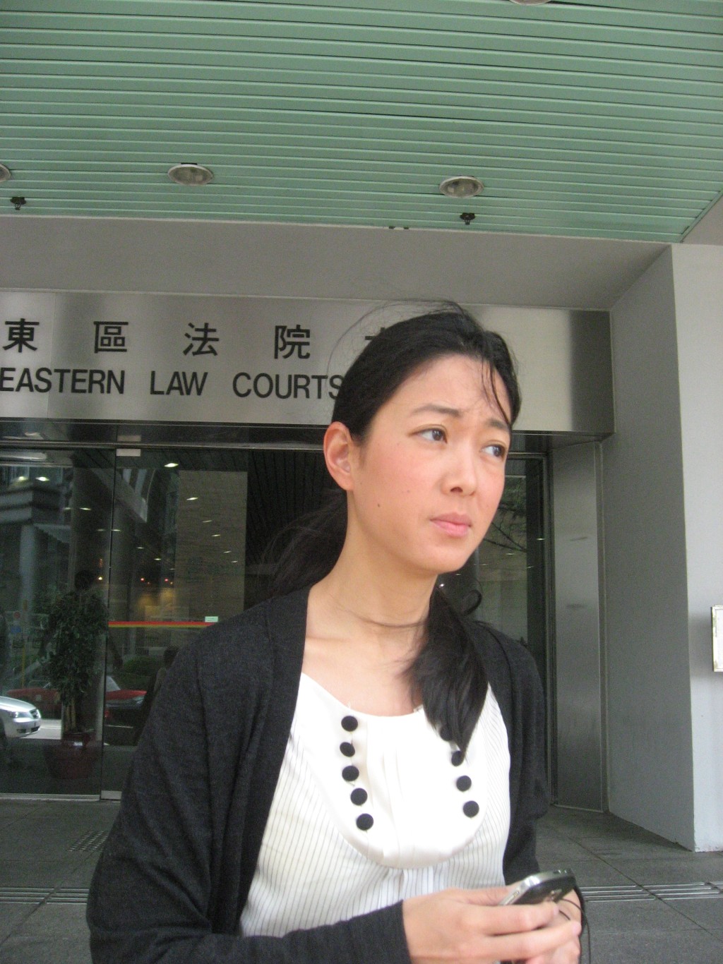 郭惠光2009年乘搭由其夫駕駛的汽車時因超速被截停、其丈夫吳繼霖被揭發未有本港駕駛執照、郭惠光承認一項「允許並無駕駛執照的人駕駛」的票控被判罰款七百元。