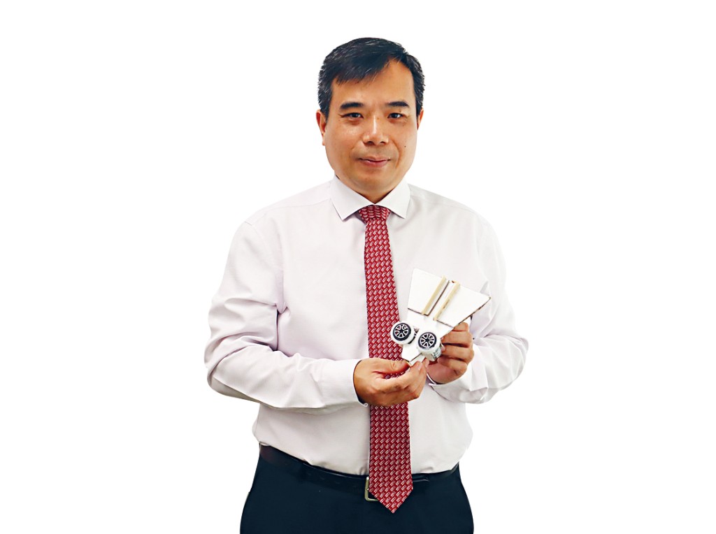 香港都會大學科技學院應用科學系主任副教授徐景亮博士指,賽馬會STEAM教育綜合實驗室有先進的儀器和工具提升學生的實驗能力,有助培育未來STEAM人才。 香港都會大學科技學院應用科學系主任副教授徐景亮博士指,賽馬會STEAM教育綜合實驗室有先進的儀器和工具提升學生的實驗能力,有助培育未來STEAM人才。
