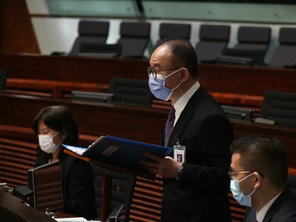 曾國衞指政府對外國的「指手畫腳」保持高度警惕。