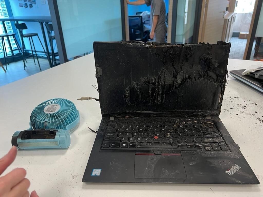 電腦和風扇嚴重受損。網圖