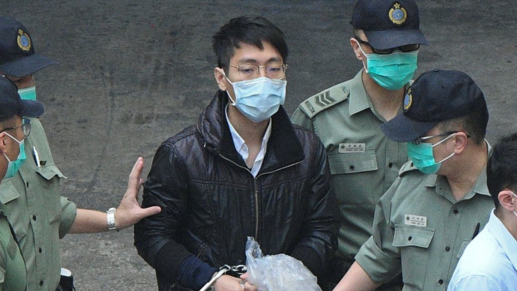 伍健偉申保再被拒。
