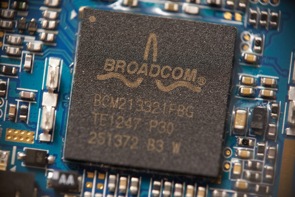 英國《金融時報》報道，中國國家市場監督管理總局或推遲批准美國晶片製造商博通（Broadcom）收購雲端計算公司VMWare的交易。 