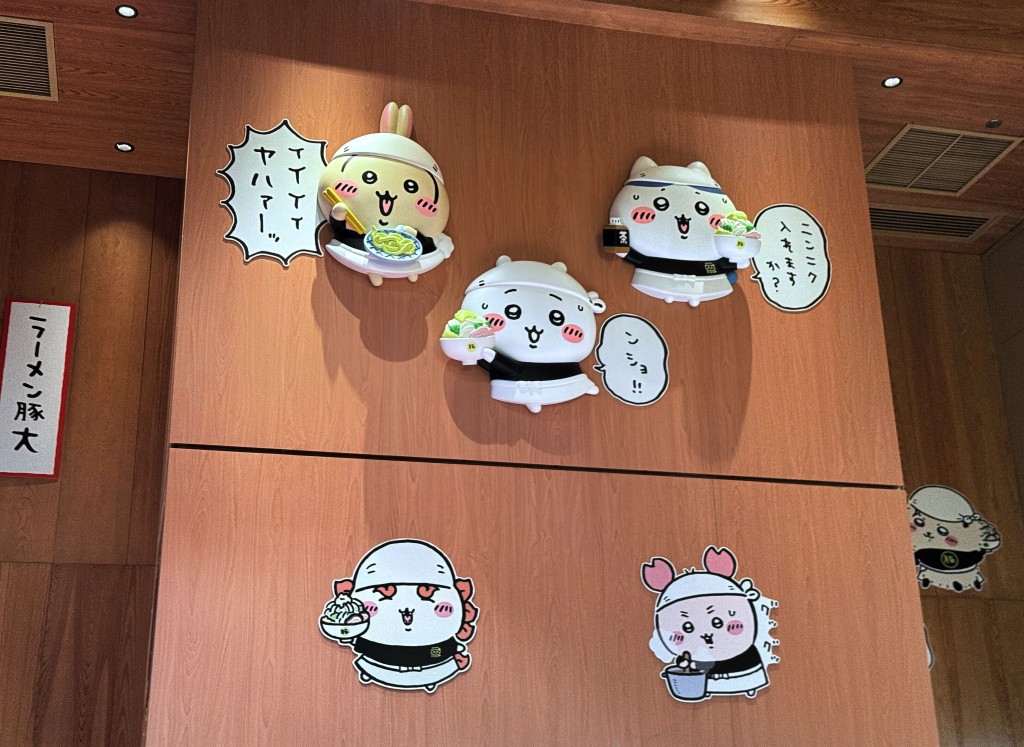 店內還原多個Chiikawa漫畫場景。