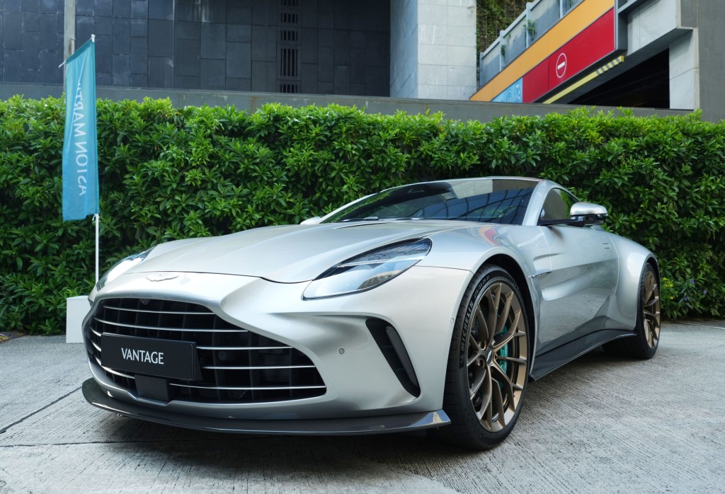 ASTON MARTIN超級跑車Vantage。