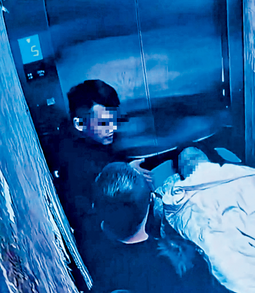 女死者被送往醫院。