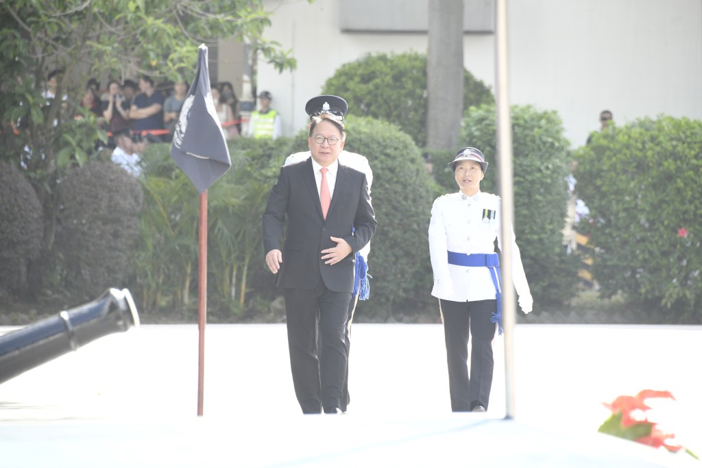 政務司司長陳國基出席警察學院結業會操。