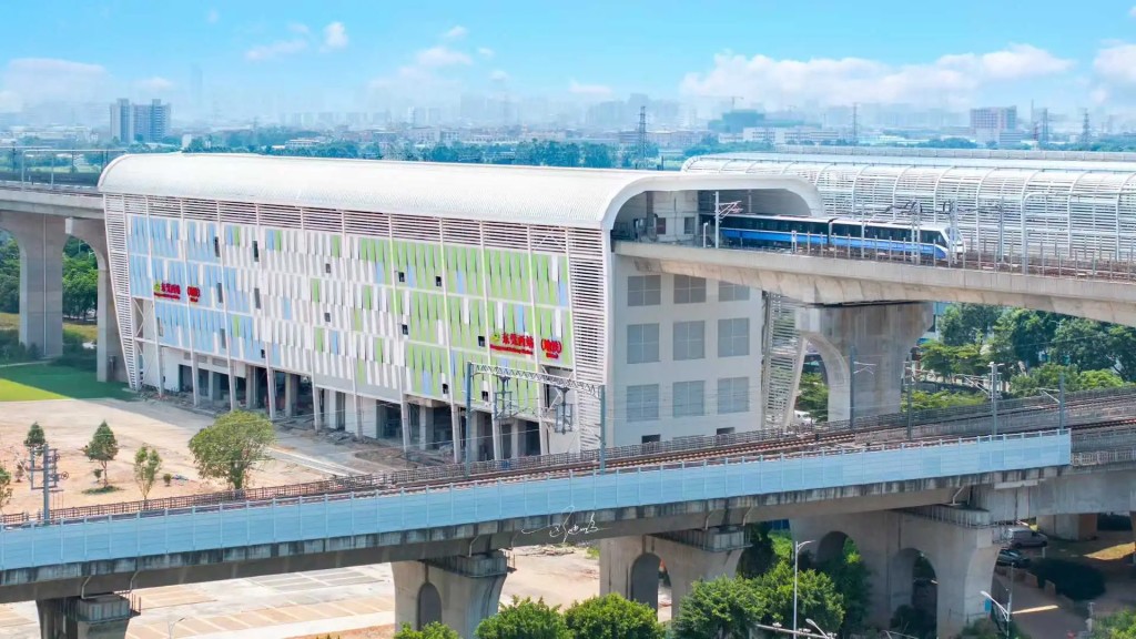 東莞地鐵1號線正在試行,料年底通車連結深圳。小紅書 東莞地鐵1號線正在試行,料年底通車連結深圳。小紅書