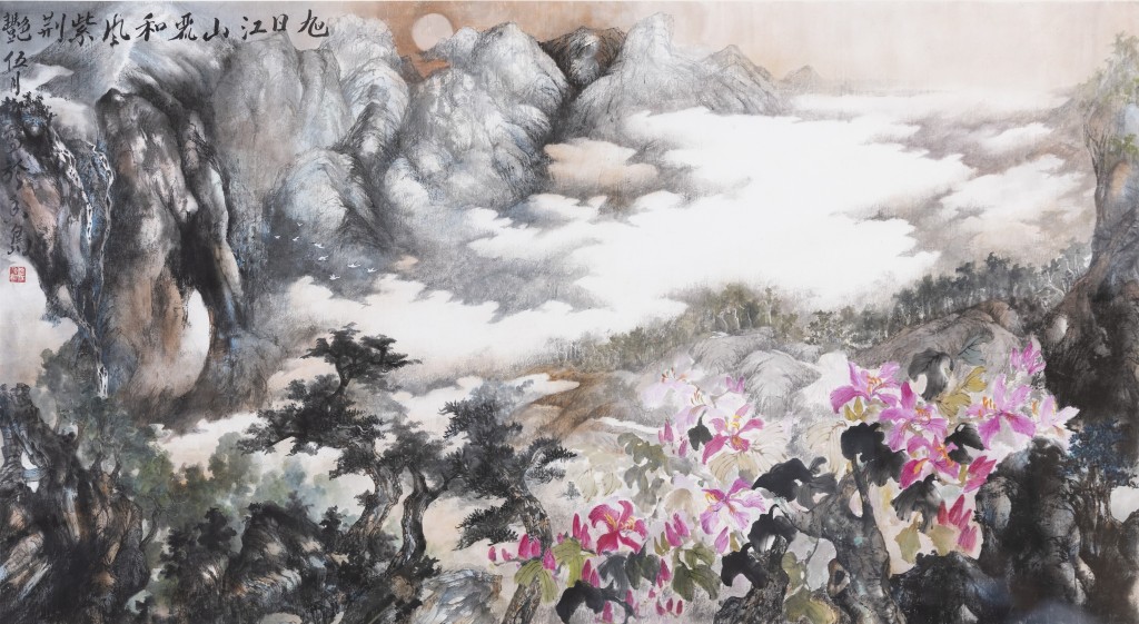 《和風紫荊艷》的創作靈感源自在中大遠眺的怡人景致,將自然之美融入筆墨。 《和風紫荊艷》的創作靈感源自在中大遠眺的怡人景致,將自然之美融入筆墨。