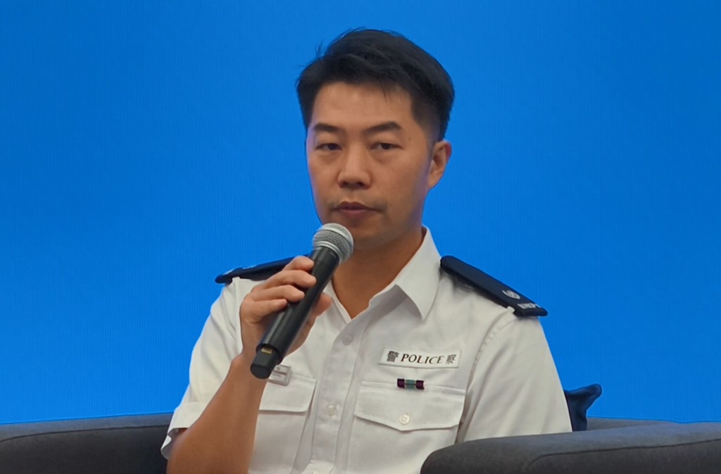 新界北交通部（執行及管制組）警司蕭奕騏表示，跨境公路自行車男子賽的賽道包括北大嶼山公路，為減少封路對公眾造成的影響，故此採取滾動式封路。 