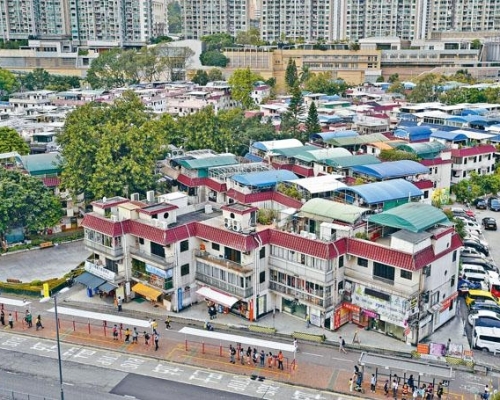 一名元朗十八鄉居民昨入稟高院申請司法覆核丁屋政策。 資料圖片