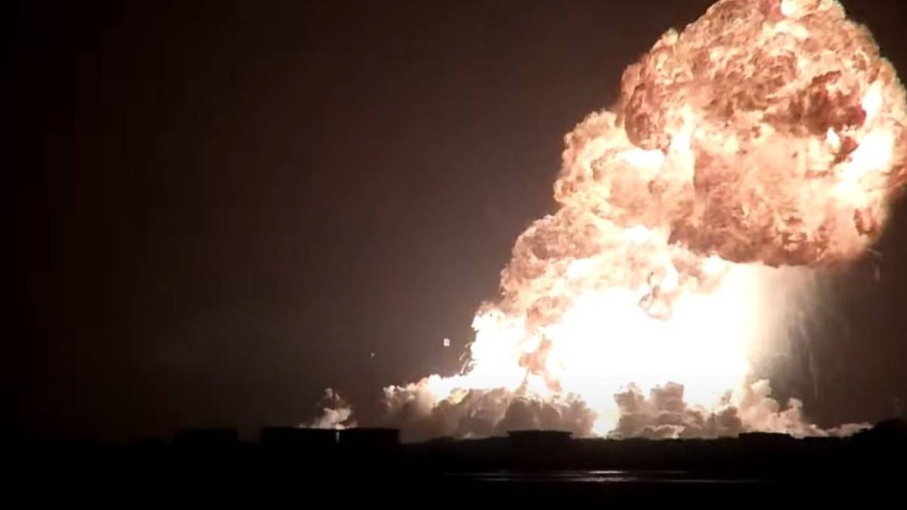 「星艦」36號飛船18日靜態測試時爆炸。NASA
