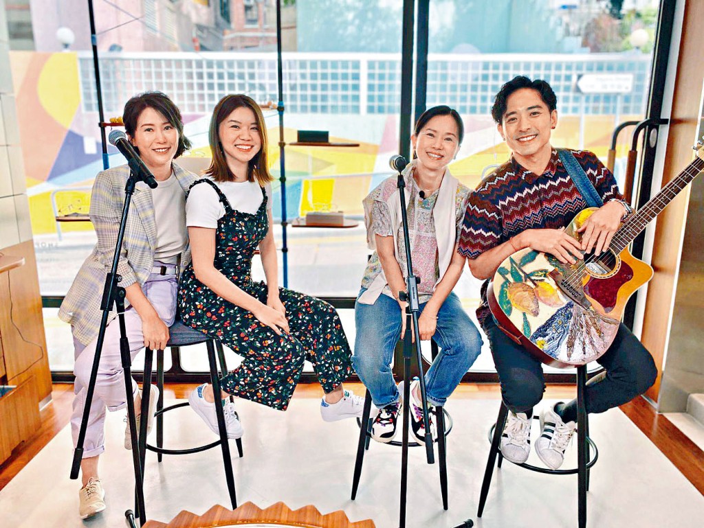 林珊珊相约西瓜、林德信和西洋书法家Wendy把歌谈心。