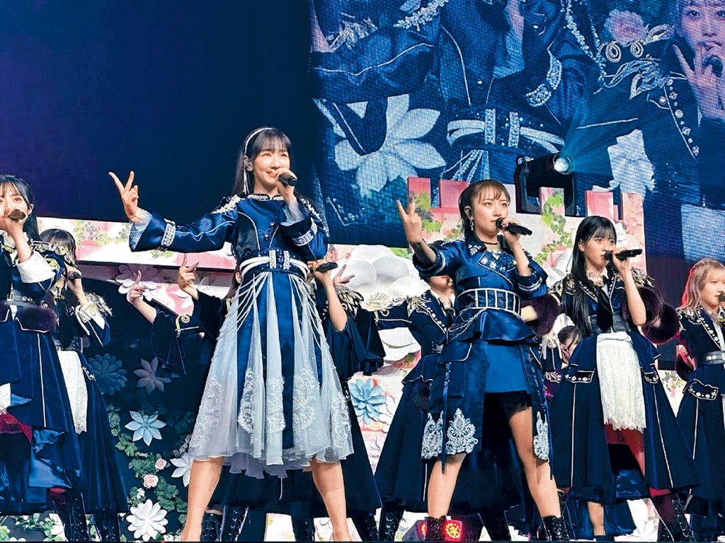柏木由紀開畢業騷,AKB48前總監督高橋南亦客串演出。