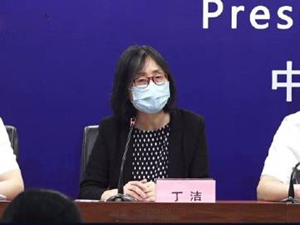 南京市疾控中心副主任丁潔通報本次疫情源頭。