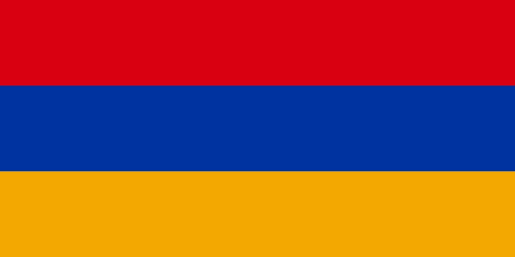 高加索区内主要国家为亚美尼亚、阿塞拜疆及格鲁吉亚三国，图为亚美尼亚共和国国旗。