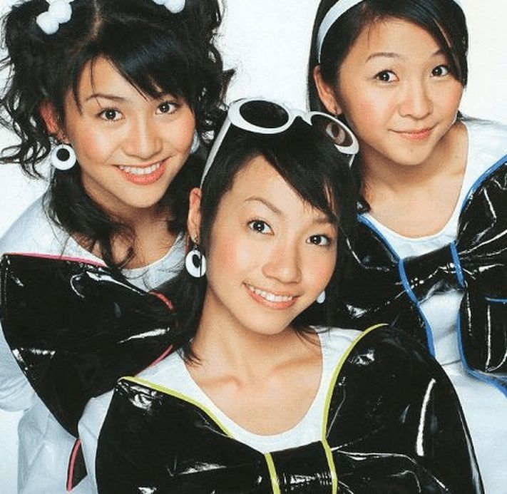 Perfume於1999年初組成，初代成員為（左起）西脇綾香、河島佑香和樫野有香。