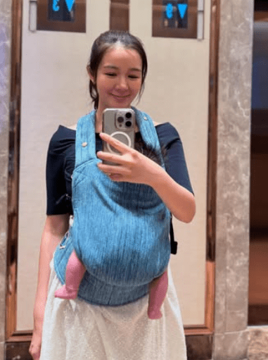  榮升媽媽的「十優港姐」麥明詩在社交網留言，表示願意幫手照顧一至兩位嬰兒。