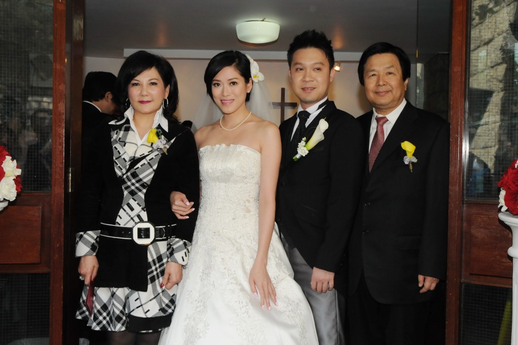 林淑敏2013年与商人陈中原结婚。