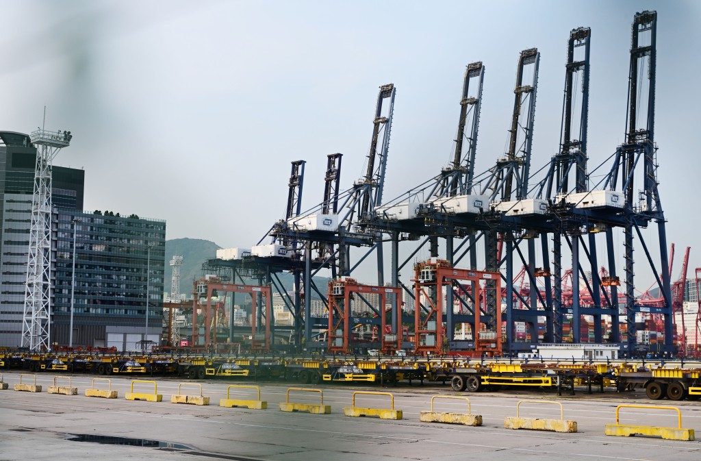 香港货柜码头吞吐量为1434万个TEU，按年跌14.1%。资料图片