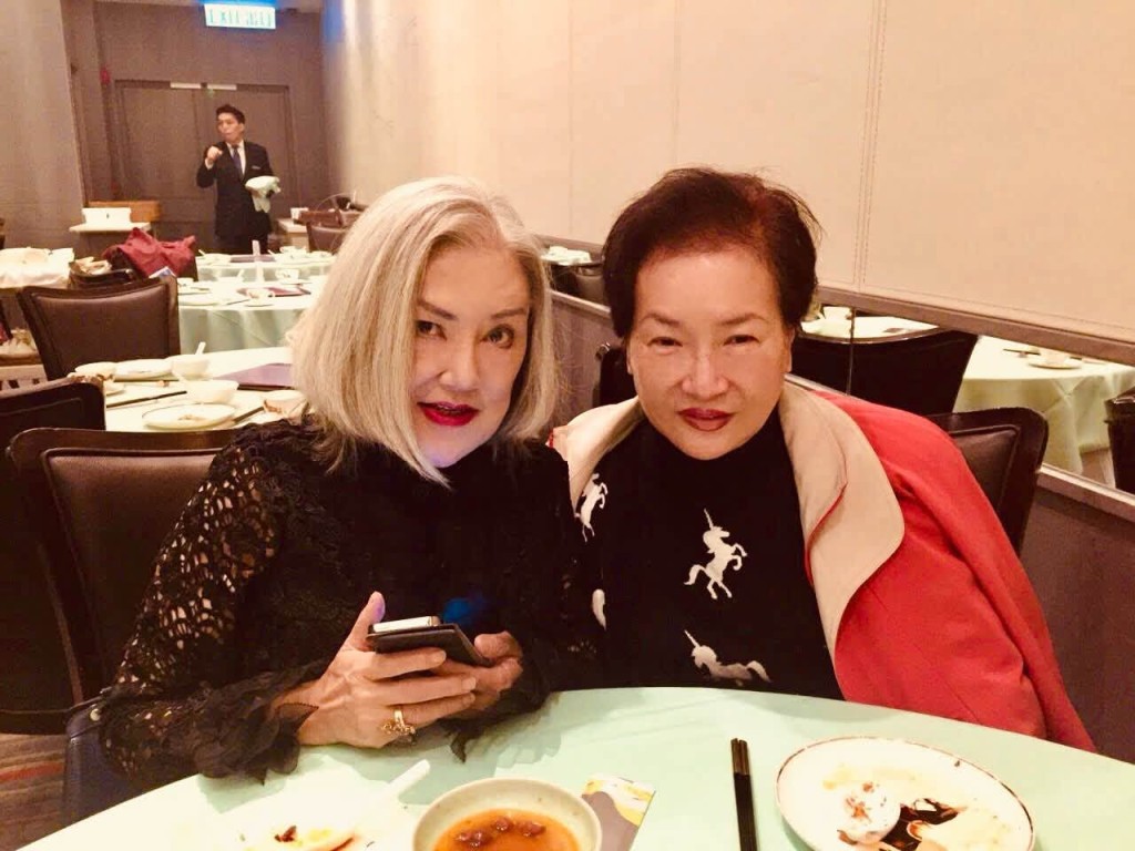 二人相交逾50年，是好友。