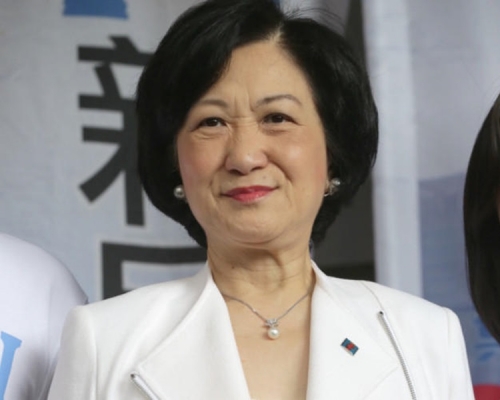 葉劉淑儀表示政府新班子多公務員,有助確保政府穩定性。資料圖片