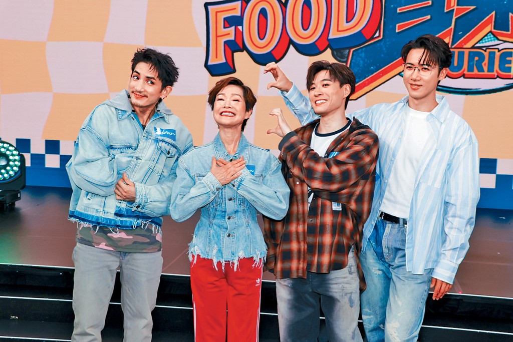Lokman（左一）、Frankie（右二）、Stanley（右一）录影节目，已离巢TVB的谭玉瑛惊喜现身。