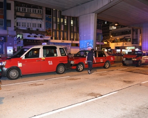 九龍城三的士串燒。